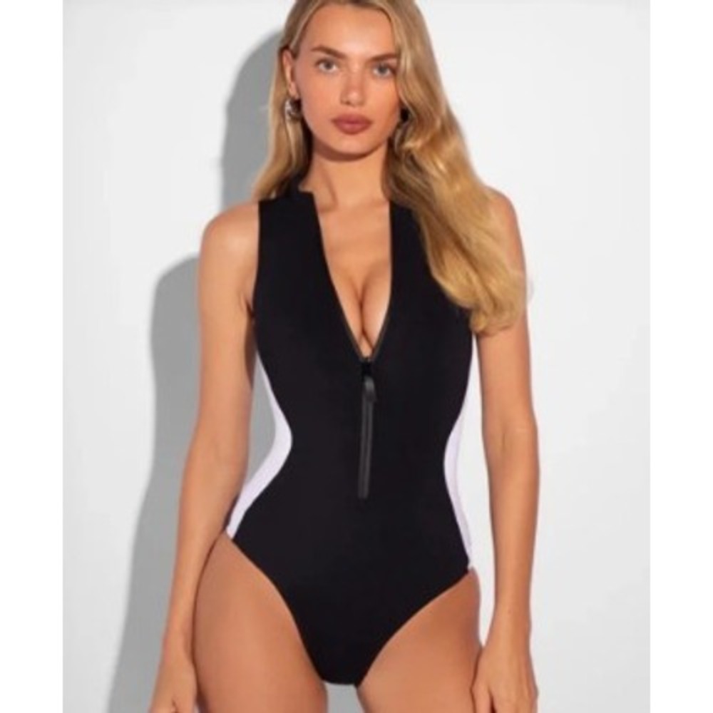 TA3 Sleeveless Surfy Bodysuit Contour Black White Lace Up Back TA3559 XL Long